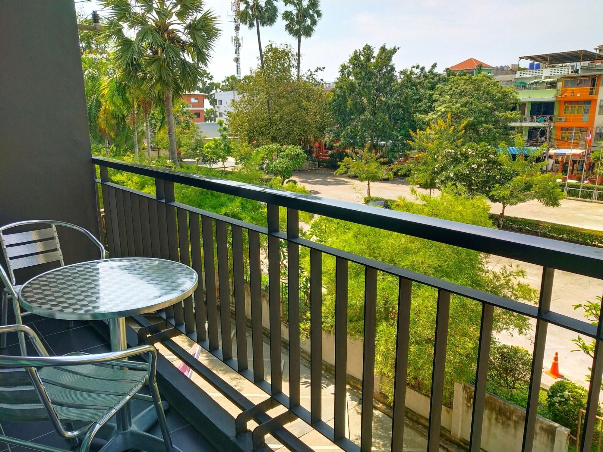 פאטאיה Inn Place Serviced Residence מראה חיצוני תמונה